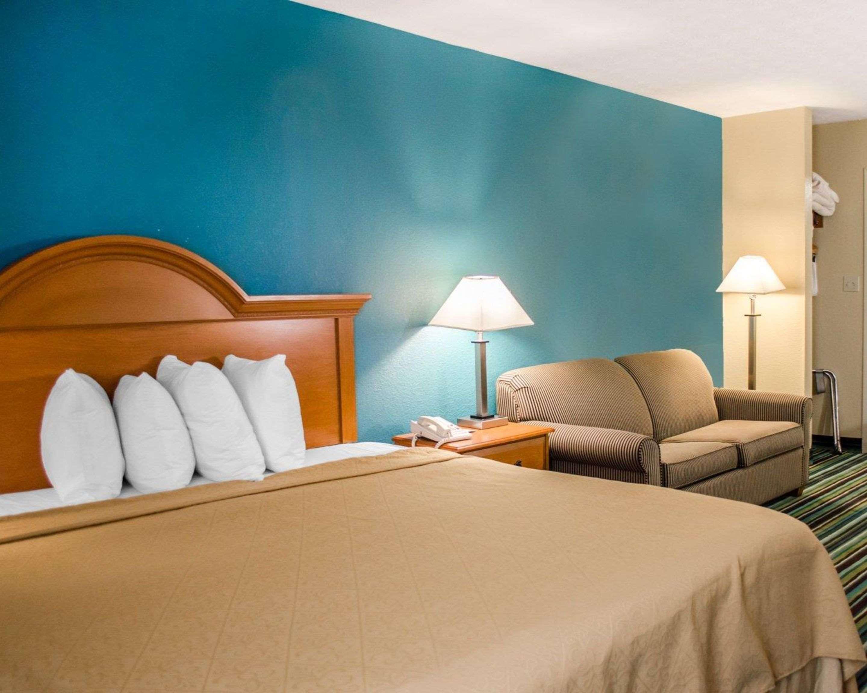Quality Inn & Suites Medina - Akron West Exterior photo